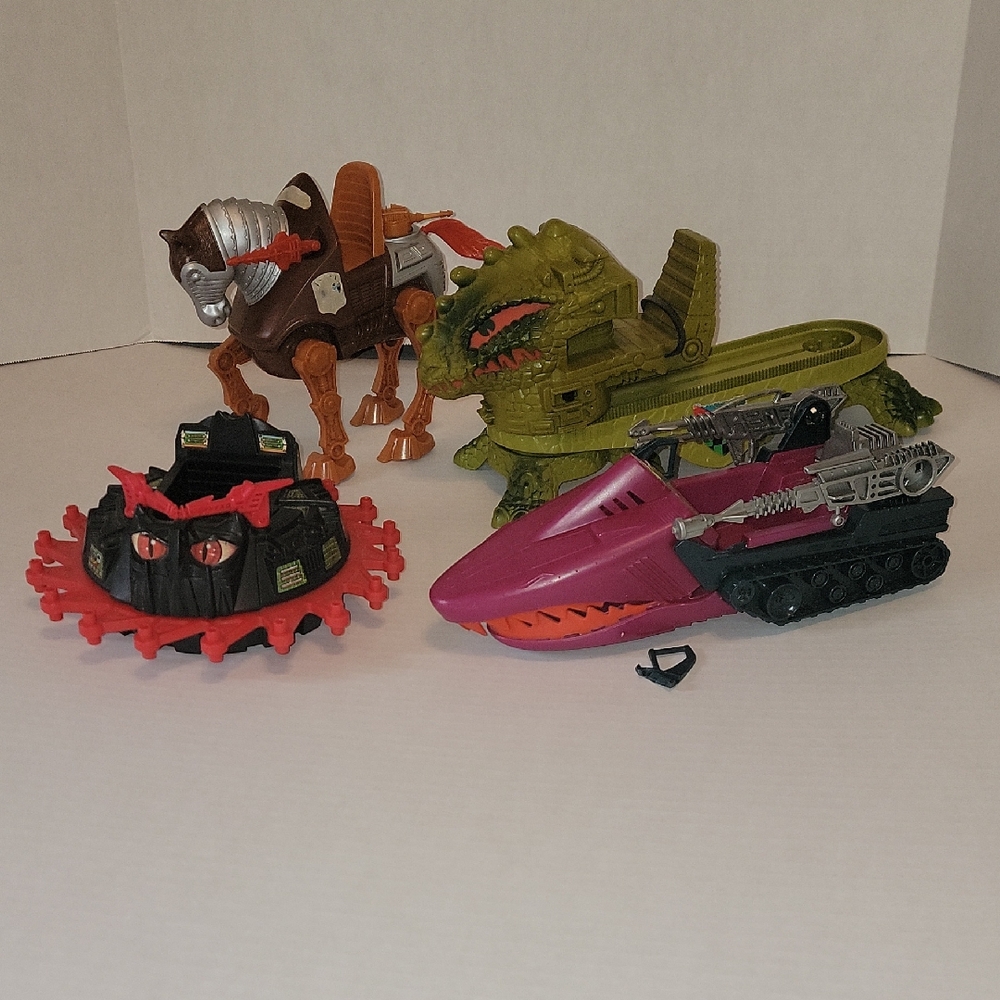 Lot Of He-Man MOTU Dragon Walker, Roton, Land Shark, and Stridor 1983 1984